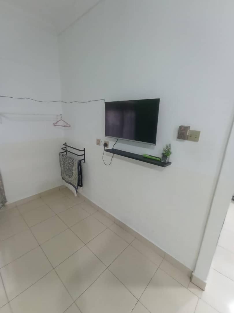 Homestay Sri Ladang Kuala Terengganu Exterior foto